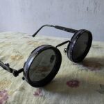 Fashionable Adjustable Sunglasses: Suitable for retro punk parties, sunshade, sun protection and festivals like Easter, graduation season, Halloween and Christmas. With aluminum-magnesium lenses, alloy frames, a glasses case and a lens cloth. photo review