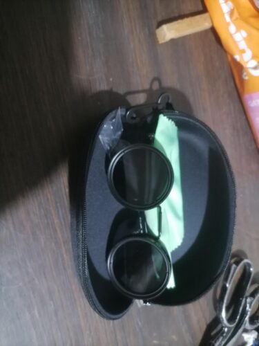 Fashionable Adjustable Sunglasses: Suitable for retro punk parties, sunshade, sun protection and festivals like Easter, graduation season, Halloween and Christmas. With aluminum-magnesium lenses, alloy frames, a glasses case and a lens cloth. photo review